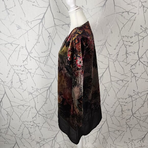 Fresh Fx Floral Print Velvet V-Neck Asymmetrical Tunic - Picture 3 of 6